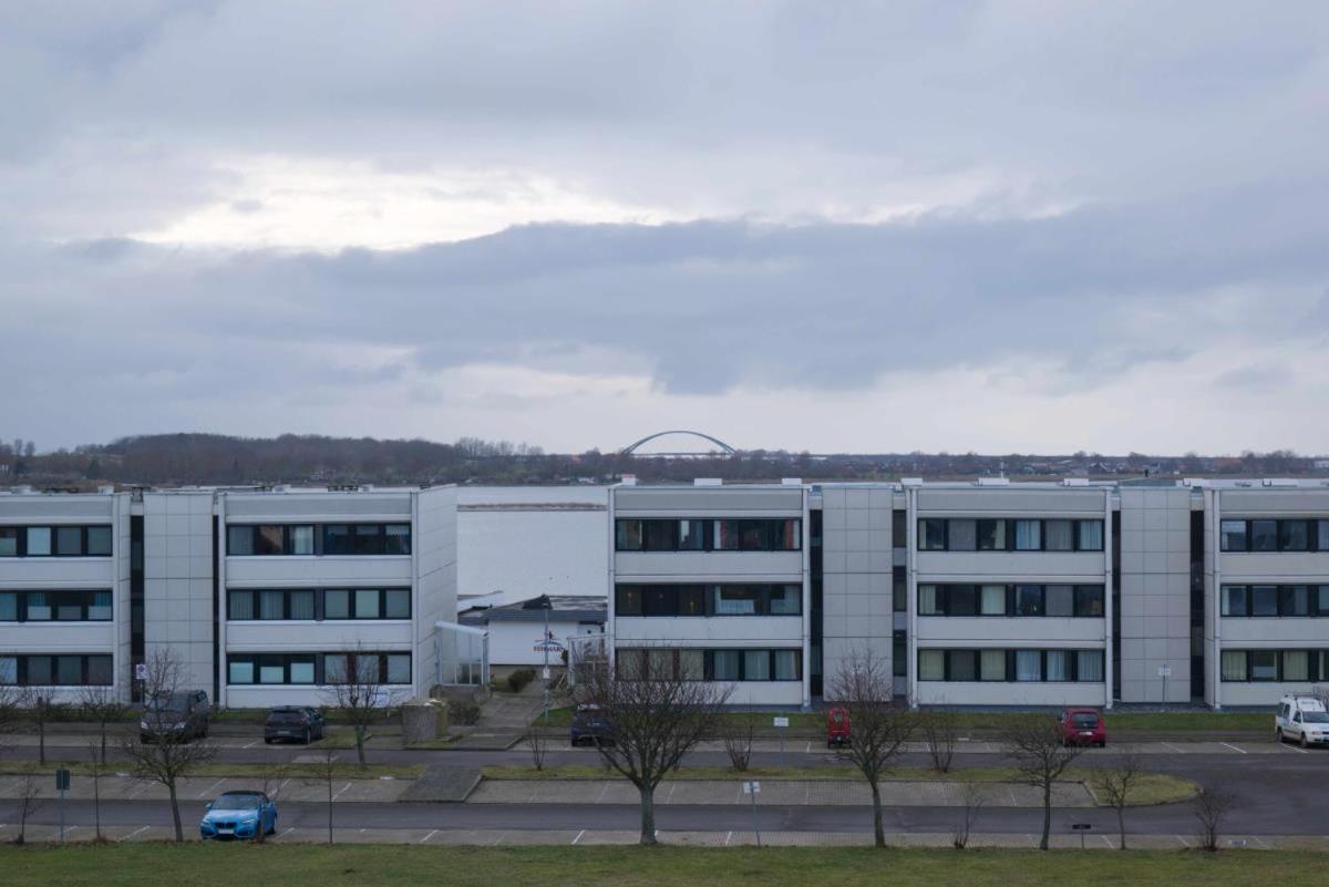 Inselblume 80 - Gemuetliche Ferienwohnung, Blick Auf Die Fehmarnsundbruecke Burgtiefe auf Fehmarn Exterior foto